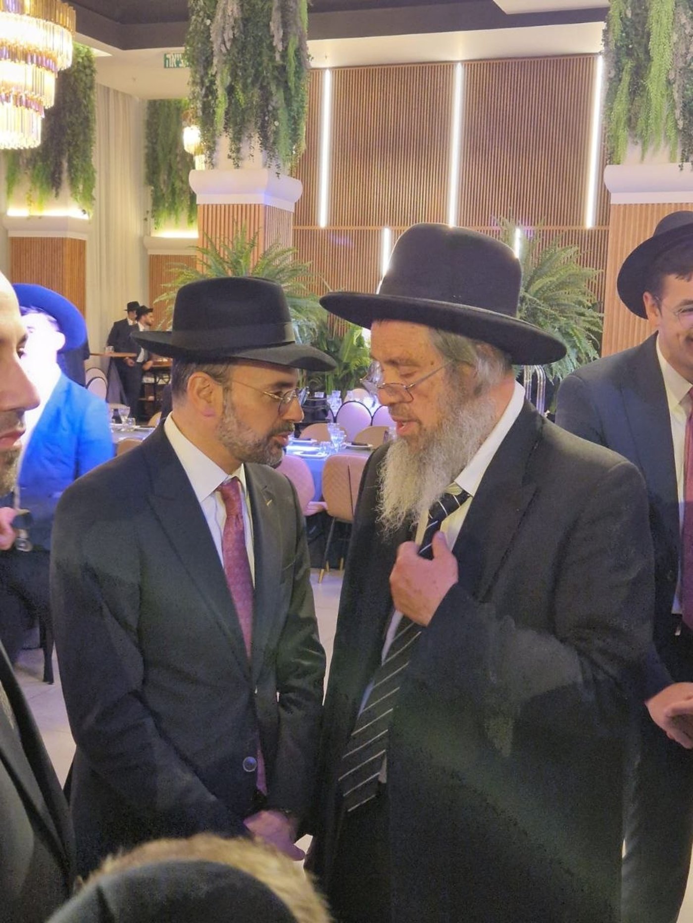 הח"כ שסיים ש"ס וזכה להקדשה | 'זיידל'ע' עם כל התמונות, הנייעס והחשיפות של השבוע