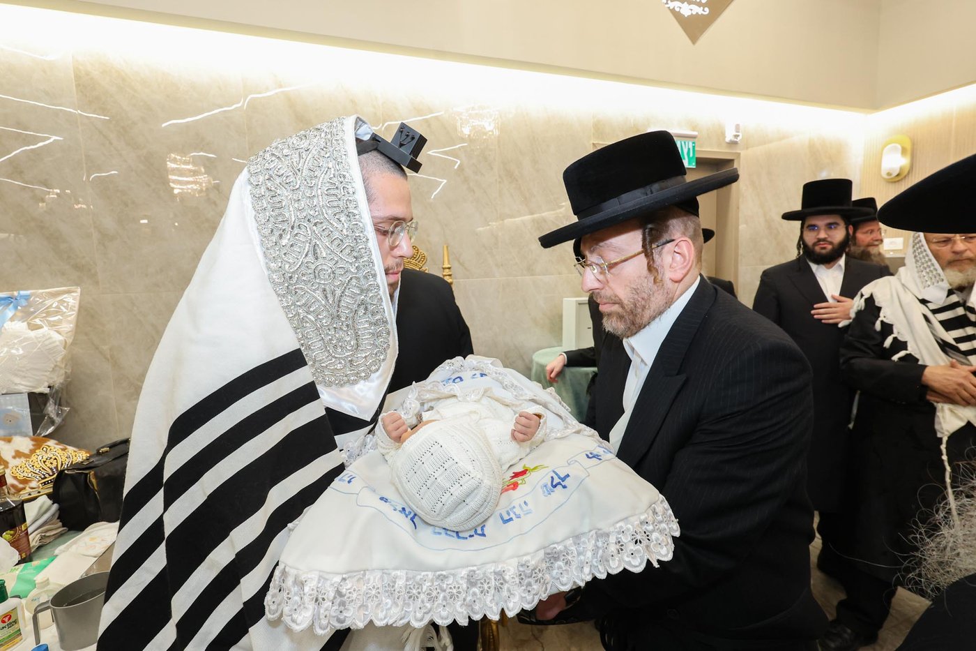 שמחת הברית לבן צביקי לוין