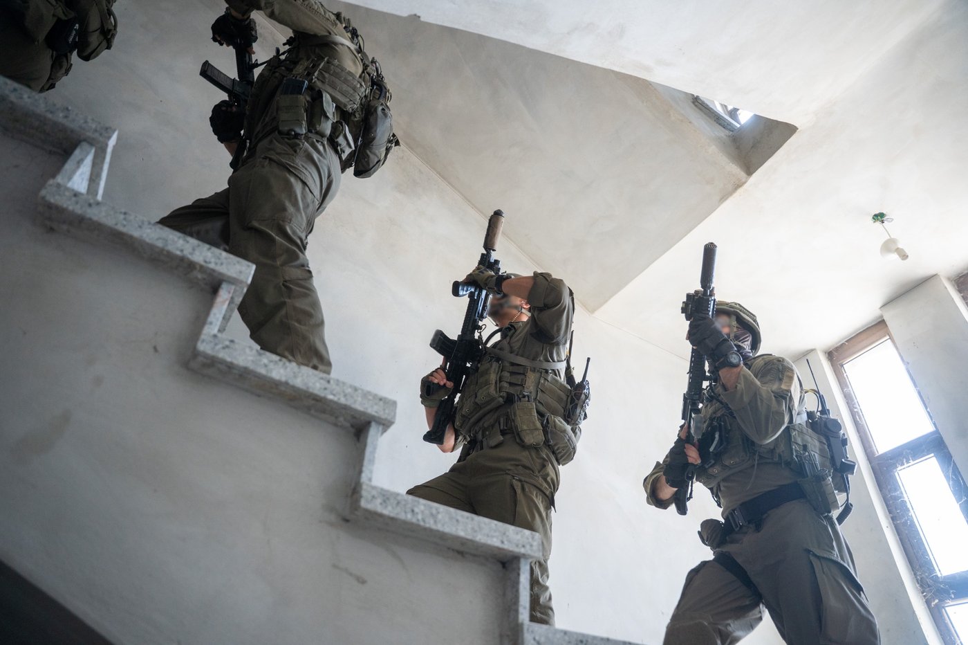 מבצע בשומרון: 8 מבוקשים נעצרו בכפר הפלסטיני אחרי התקרית עם החסידים