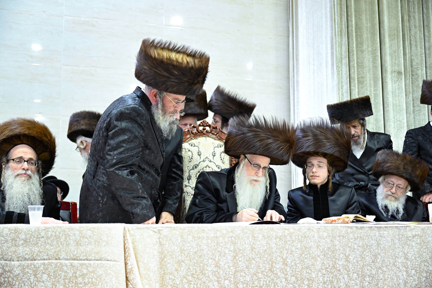 שמחת בית צאנז זוויעהל - נדבורנה חיפה - אטניא
