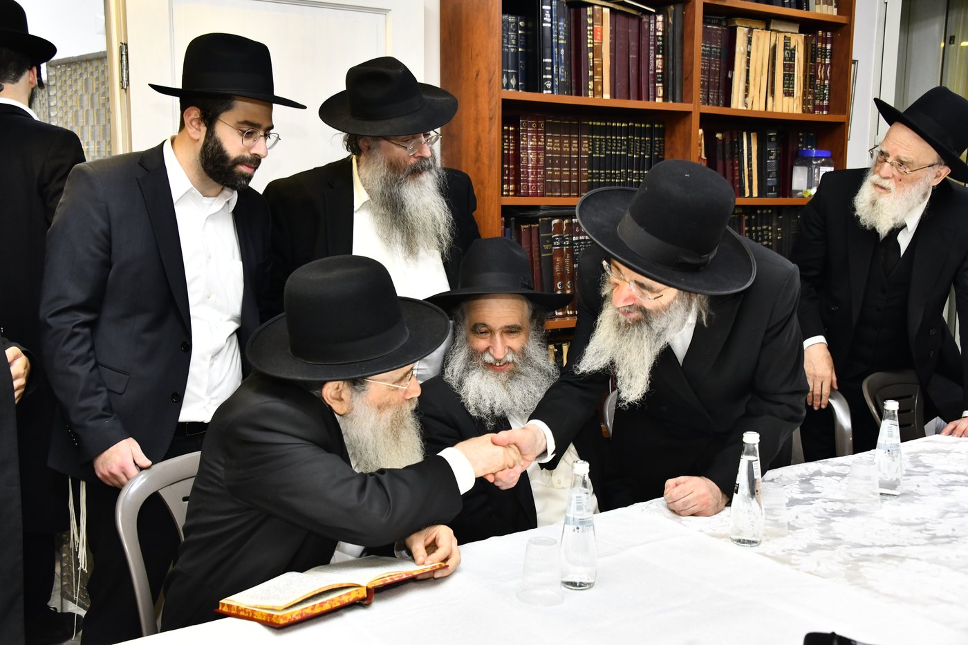 הכינוס במעונו של הגרמ"צ ברגמן