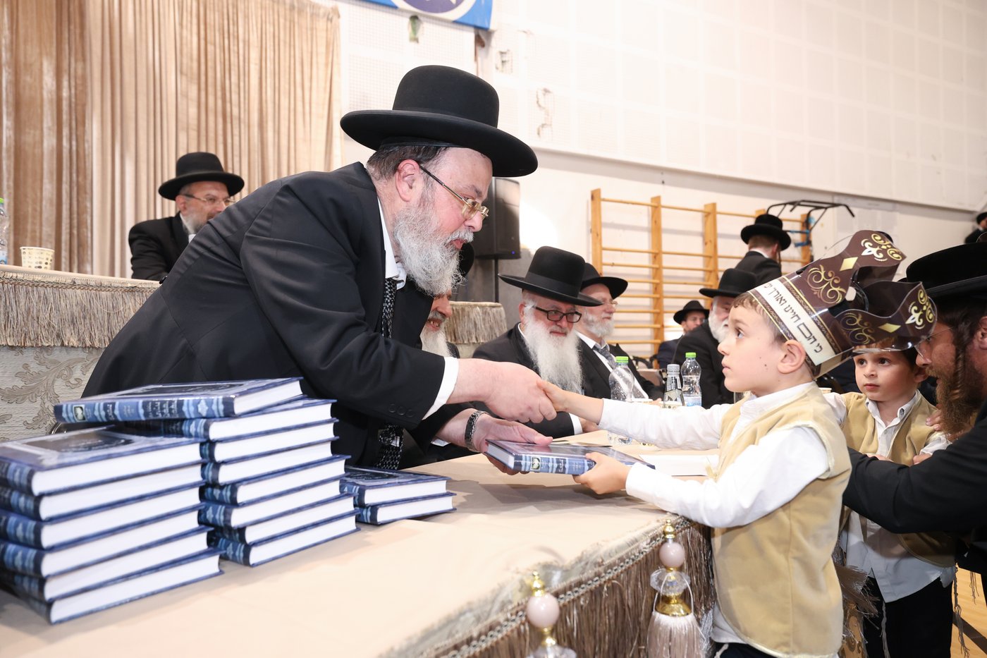 מסיבת חומש במוסדי עולם