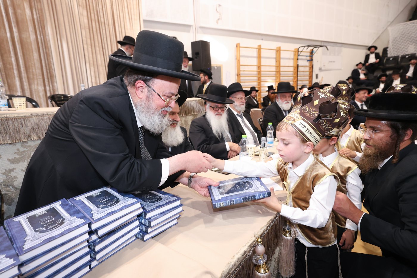 מסיבת חומש במוסדי עולם