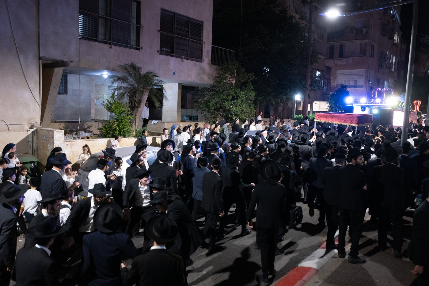 הכנסת ס"ת בכסא רחמים