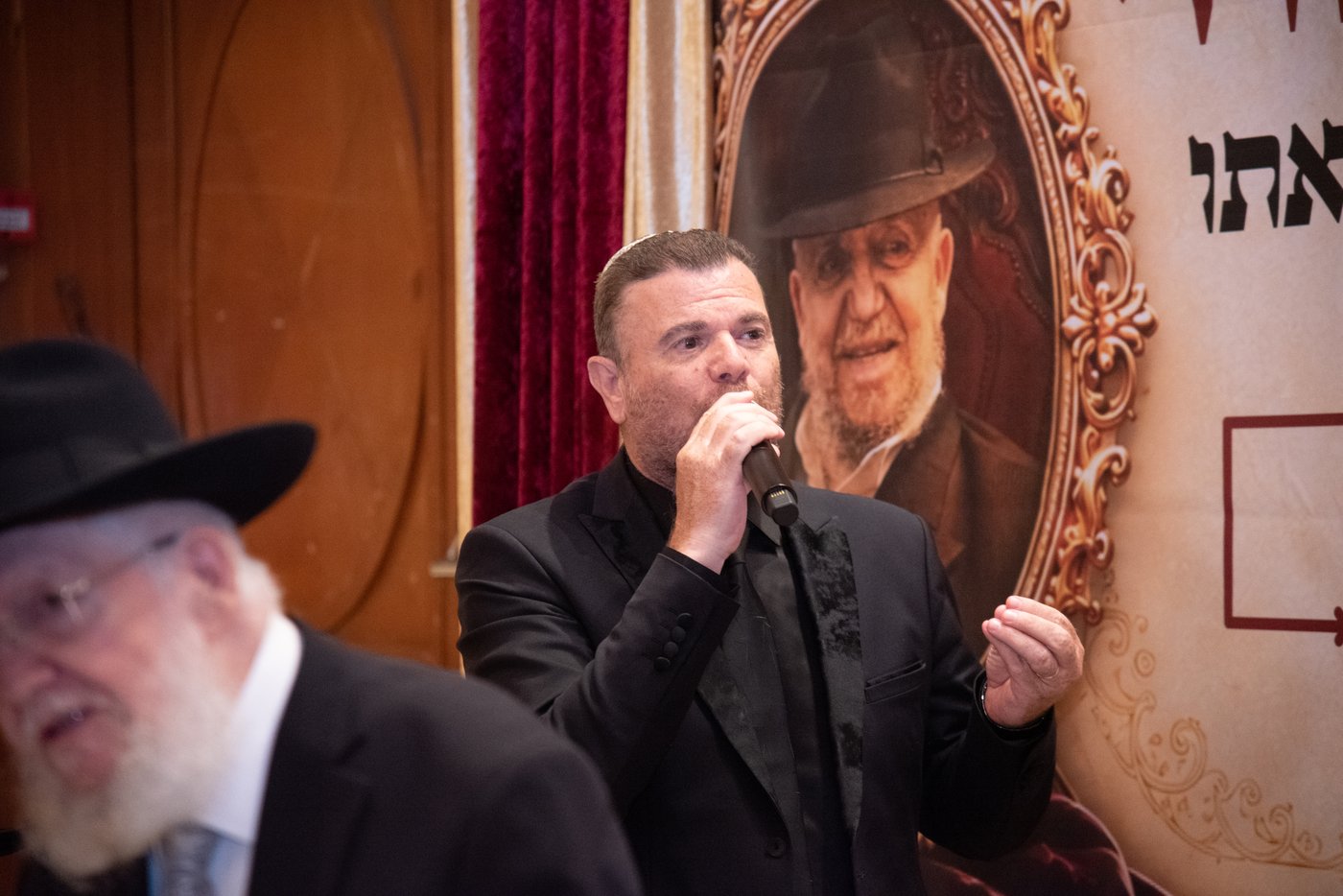 הכנסת ס"ת בכסא רחמים