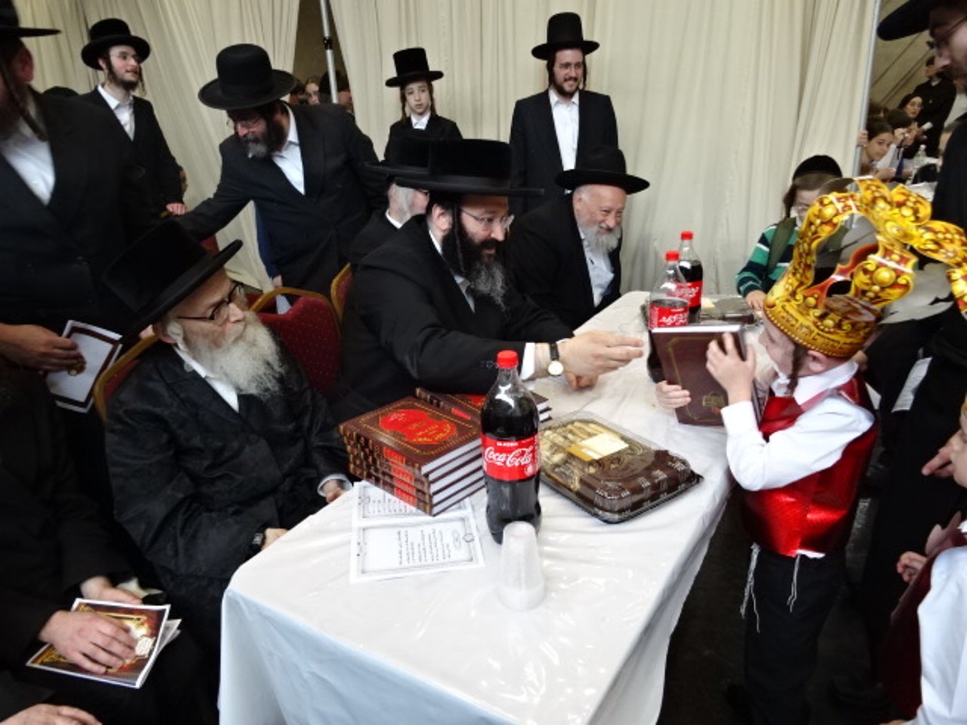 מסיבת חומש בדושינסקיא לונדון