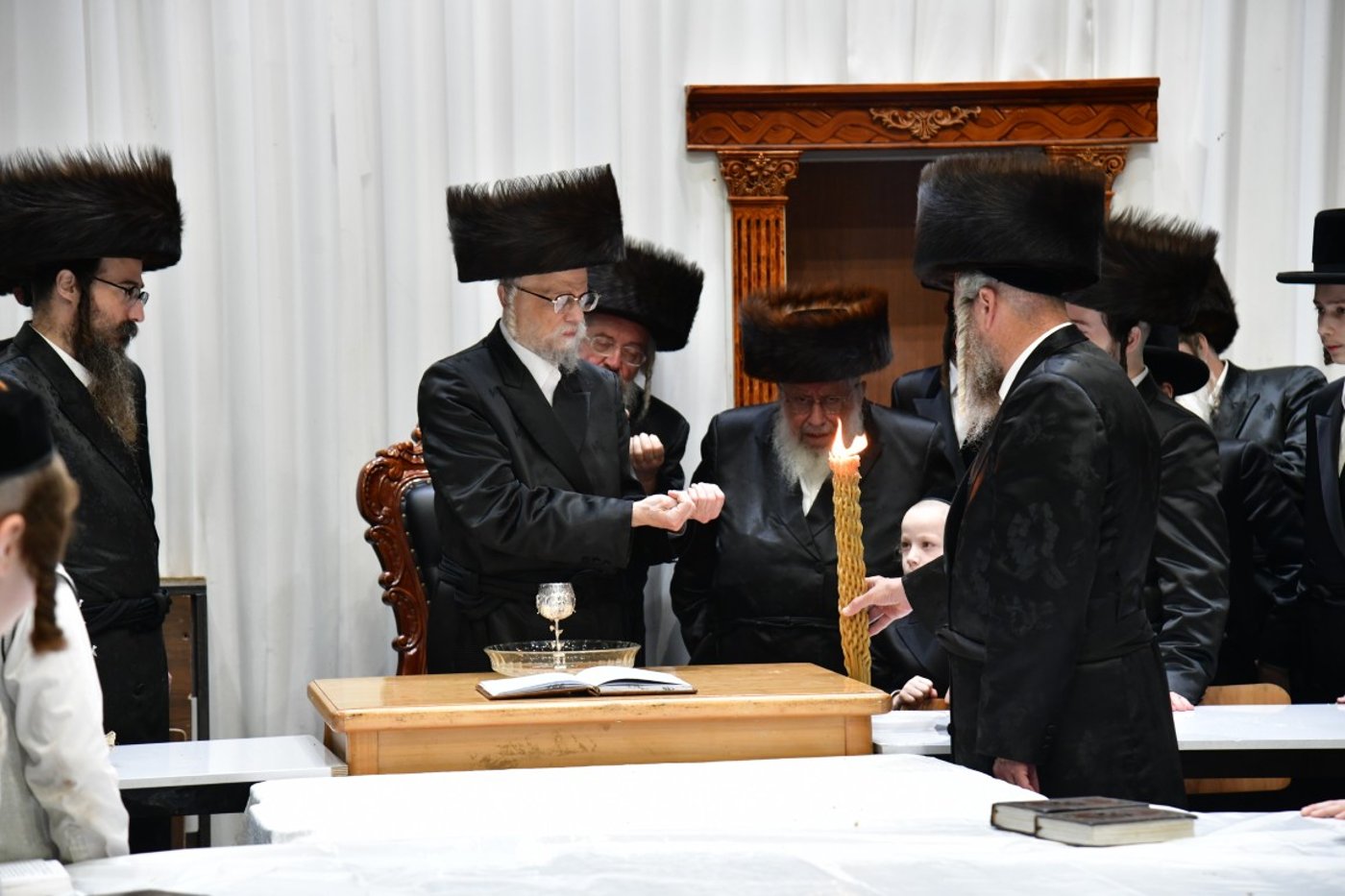 מוצאי שבת יארצייט בסערט ויזניץ
