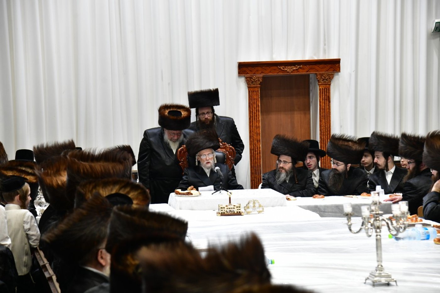 מוצאי שבת יארצייט בסערט ויזניץ