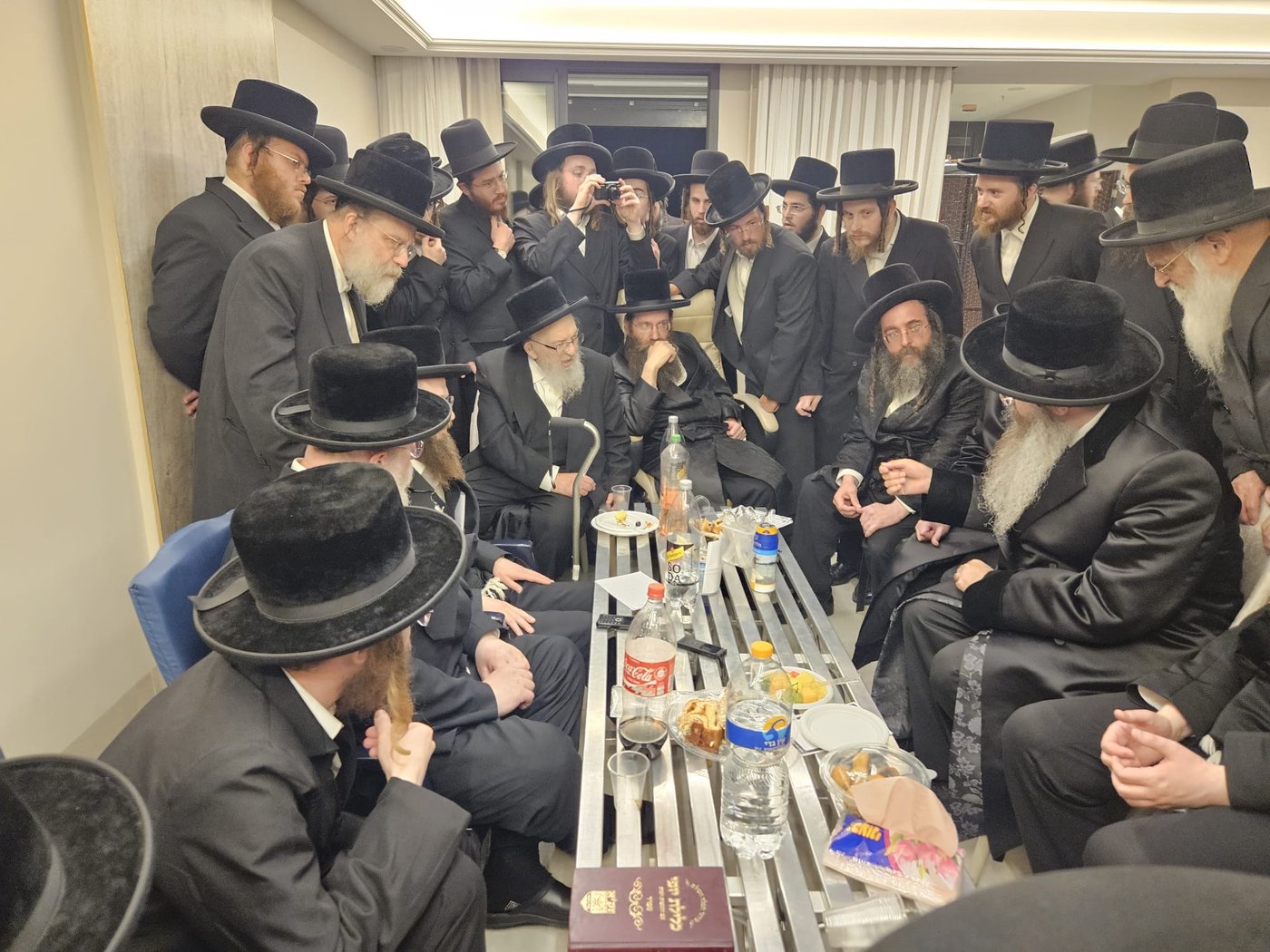 הרב שזעם על הביטאון | 'זיידל'ע' עם כל התמונות, הנייעס והחשיפות של השבוע