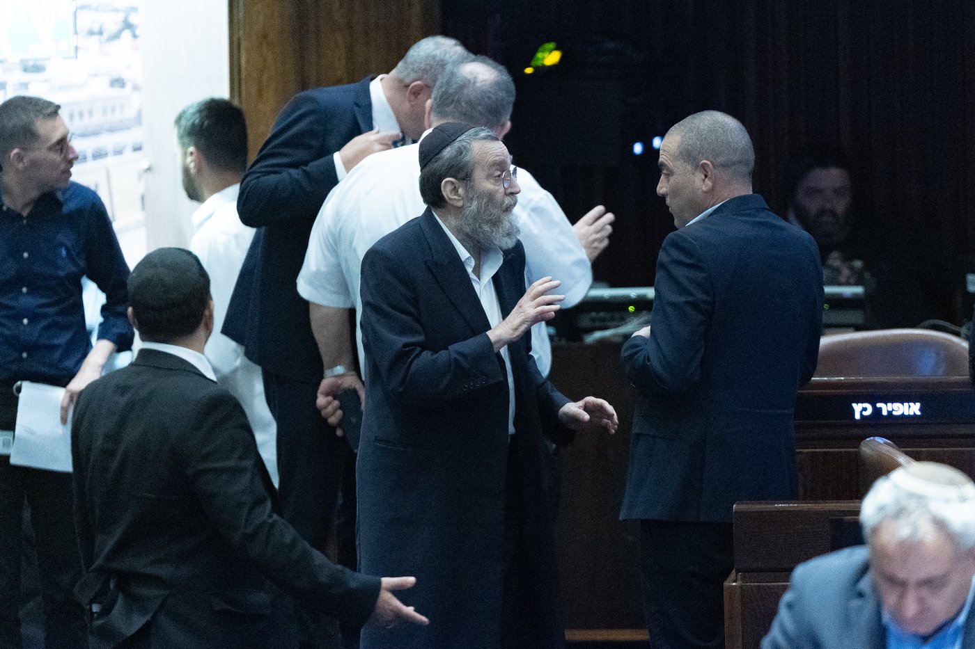 הרב שזעם על הביטאון | 'זיידל'ע' עם כל התמונות, הנייעס והחשיפות של השבוע