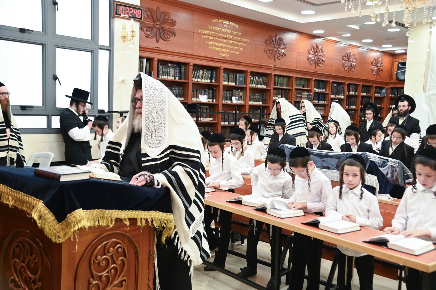 הרה"צ רבי יצחק טווערסקי בביקור בארץ
