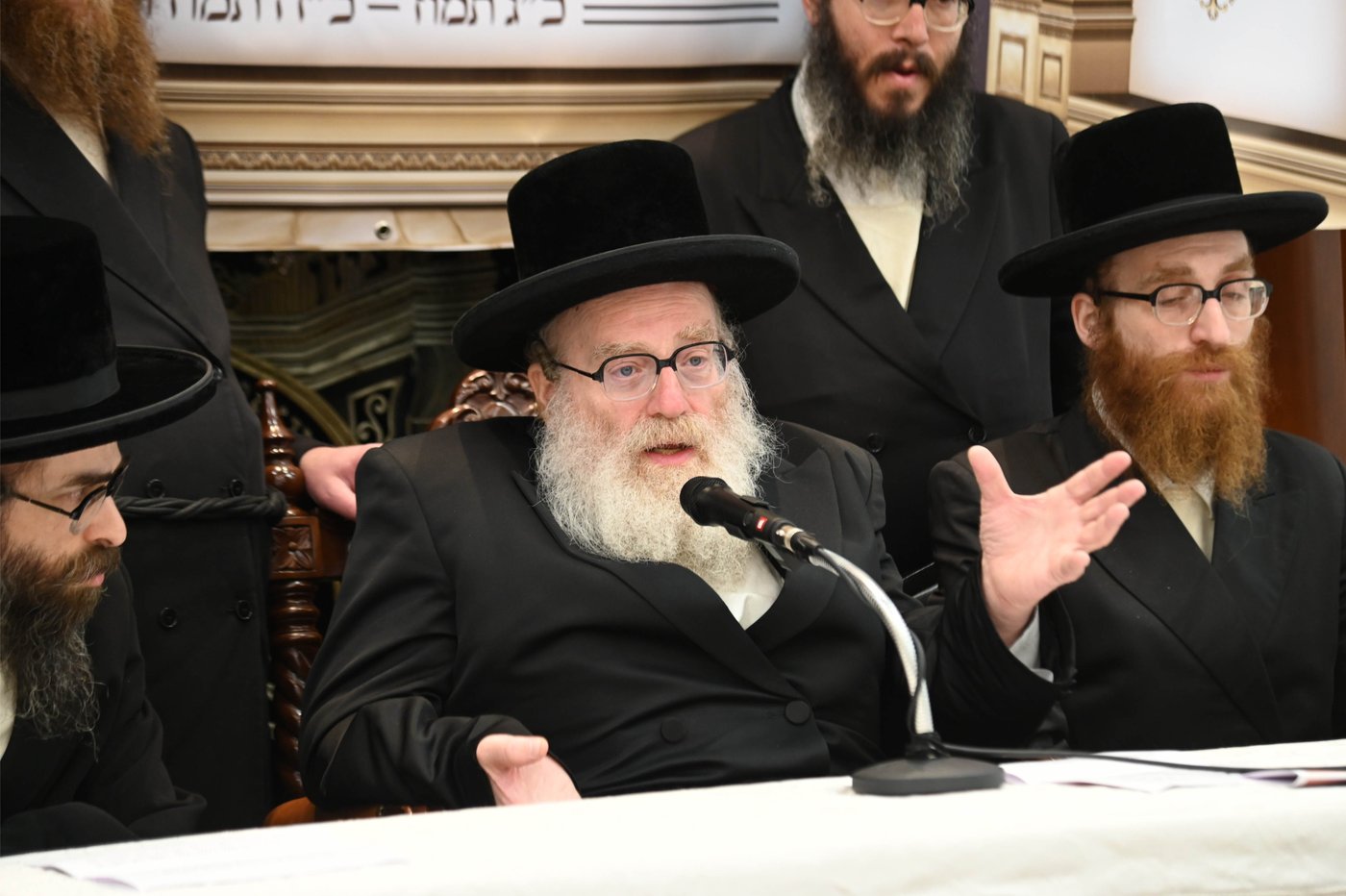 הרה"צ רבי יצחק טווערסקי בביקור בארץ