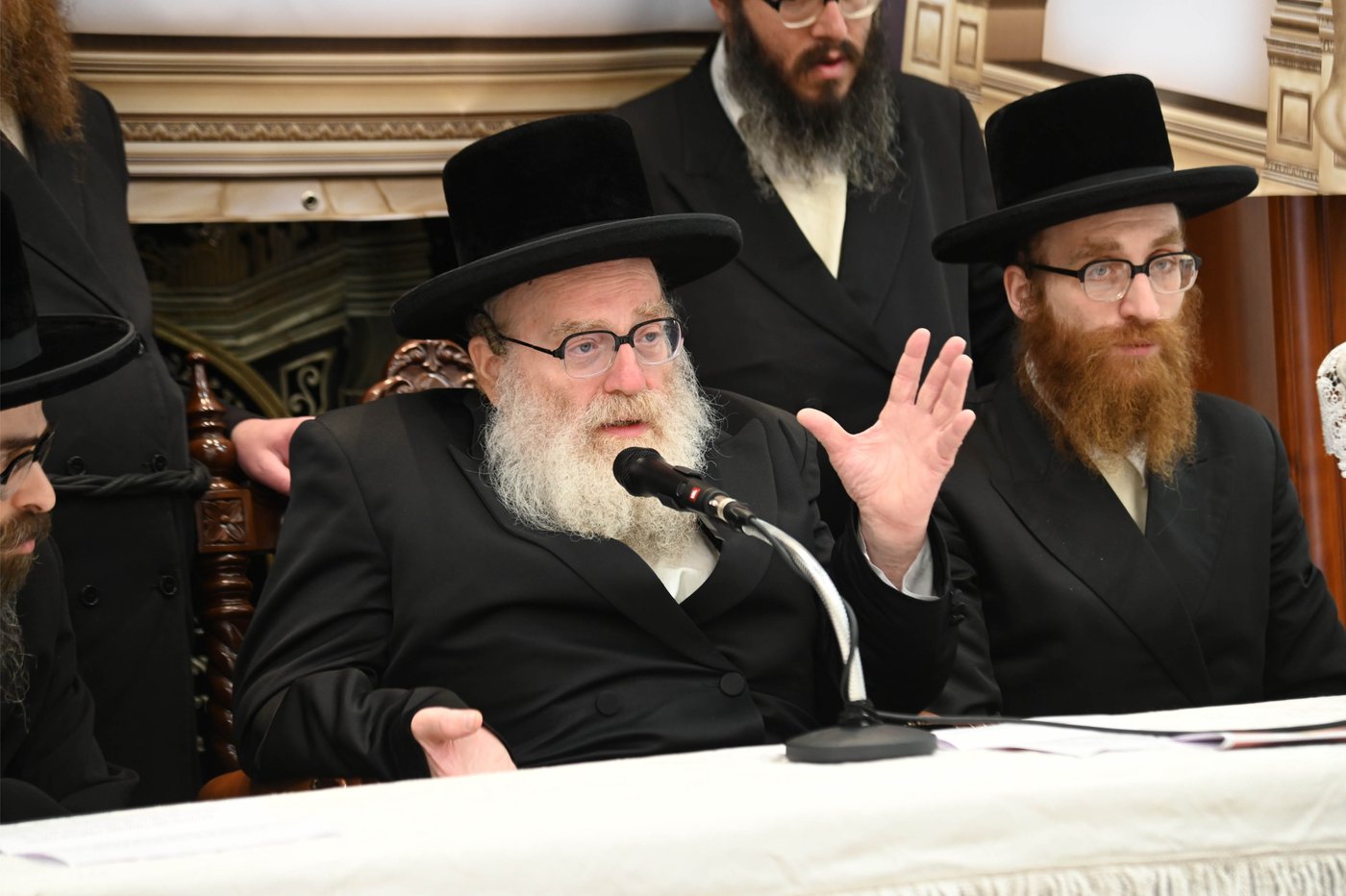 הרה"צ רבי יצחק טווערסקי בביקור בארץ