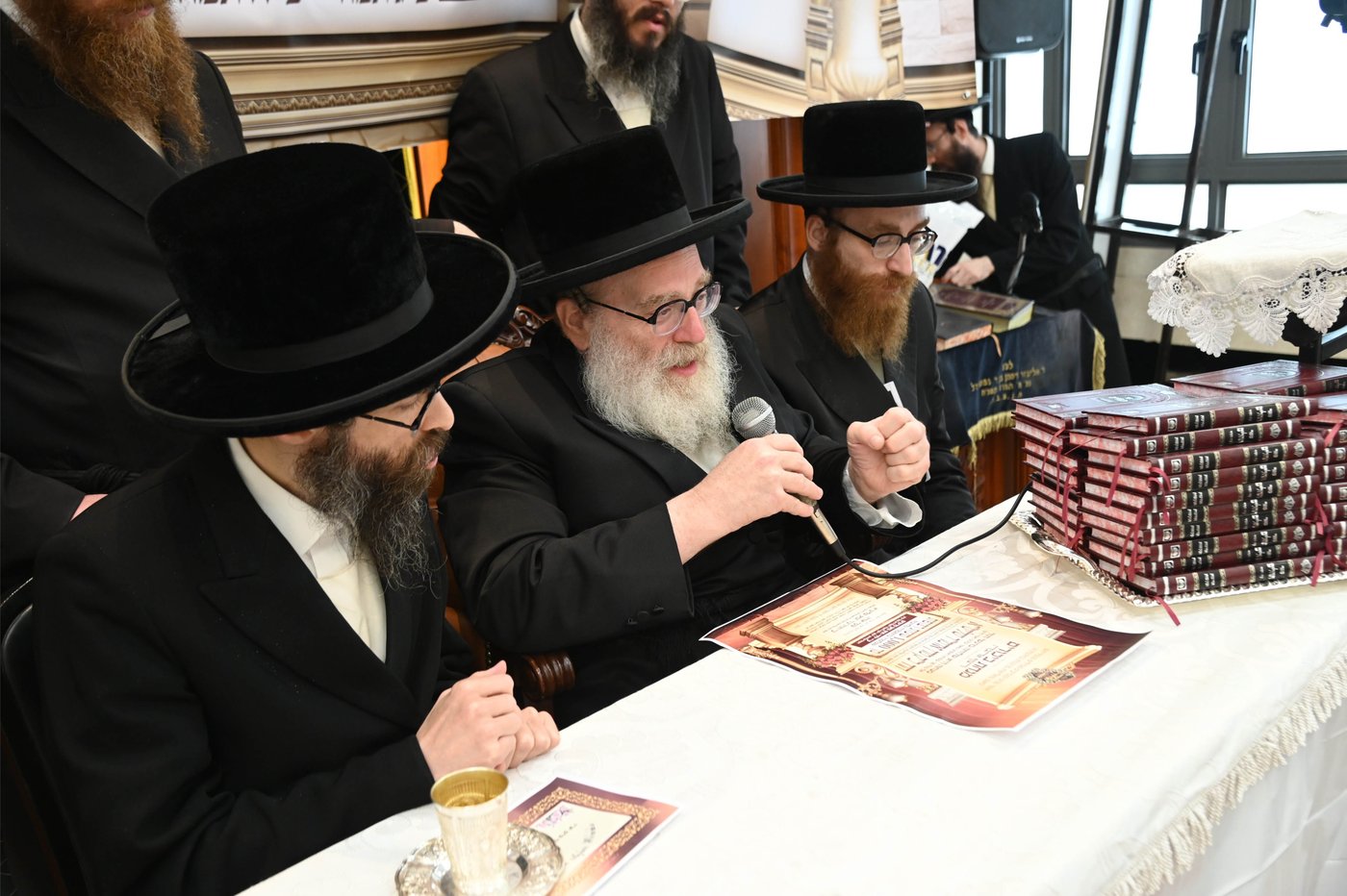 הרה"צ רבי יצחק טווערסקי בביקור בארץ