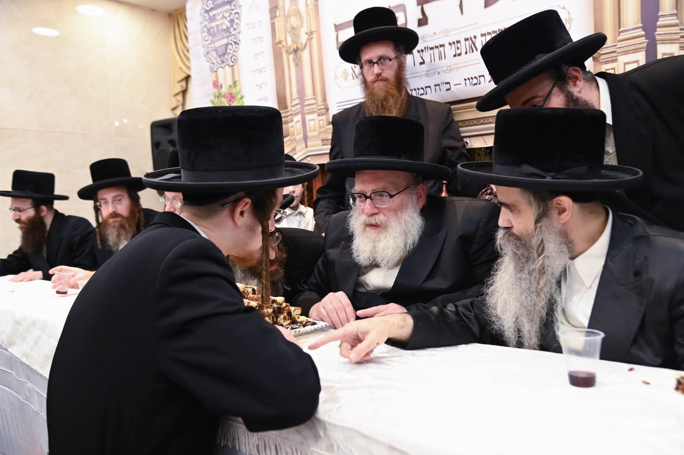 הרה"צ רבי יצחק טווערסקי בביקור בארץ