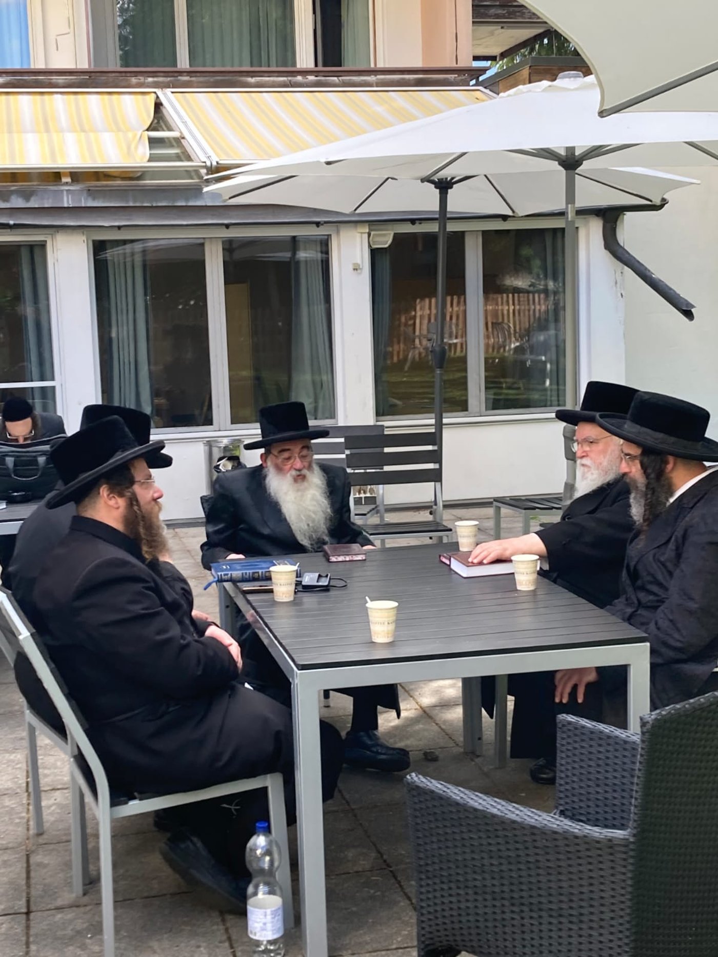 הגה"צ רבי מנחם ארנסטר בדאבוס שווייץ