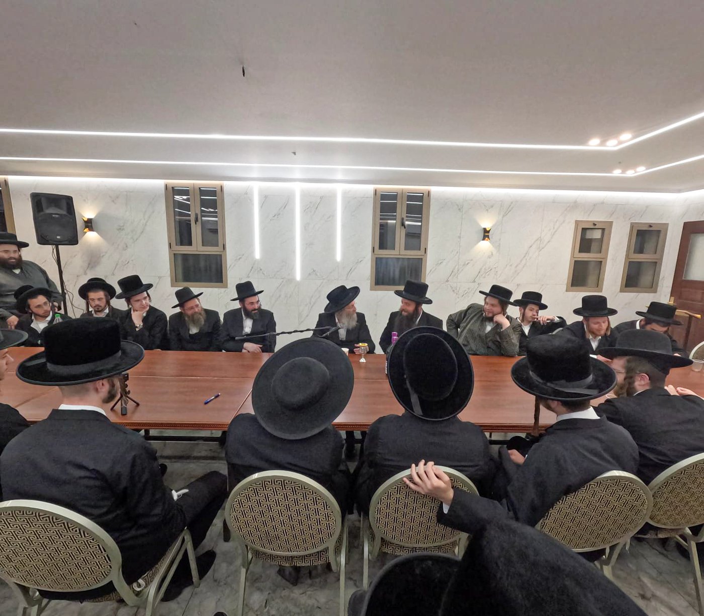 הרה"צ ר' אלימלך בידרמן בישיבת אהבת דוד