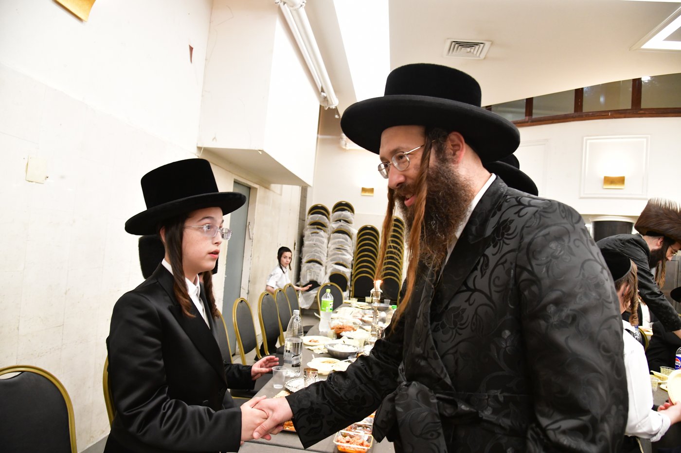 בר מצוה לנכד האדמו"ר מביאלה ישרי לב 