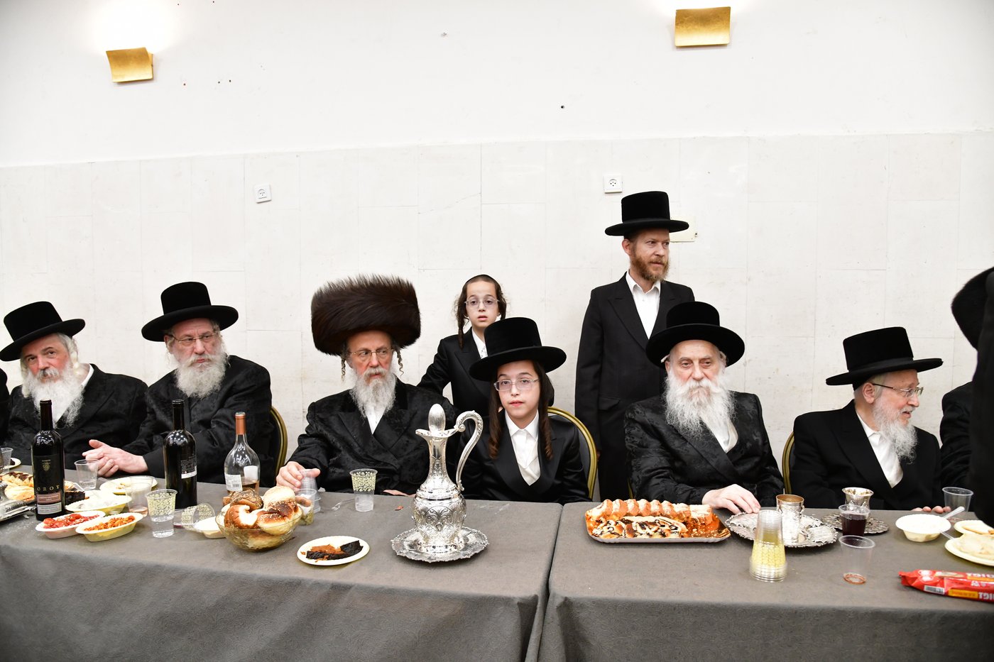 בר מצוה לנכד האדמו"ר מביאלה ישרי לב 