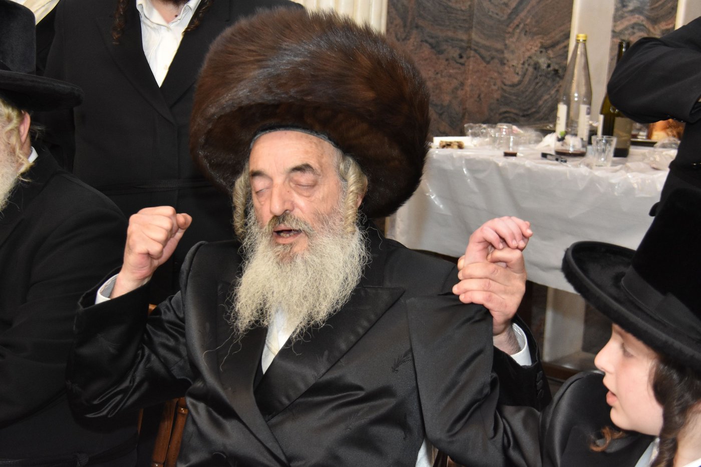 שמחת בר המצווה לנכד האדמו"ר מלעלוב