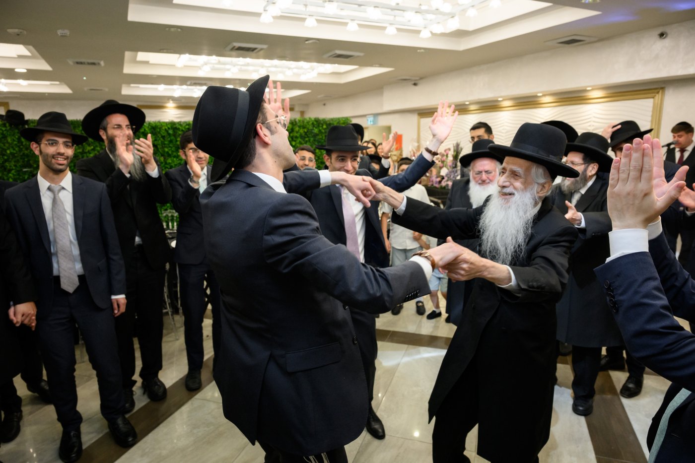 שמחת אירוסי נכד הגר"י כהן