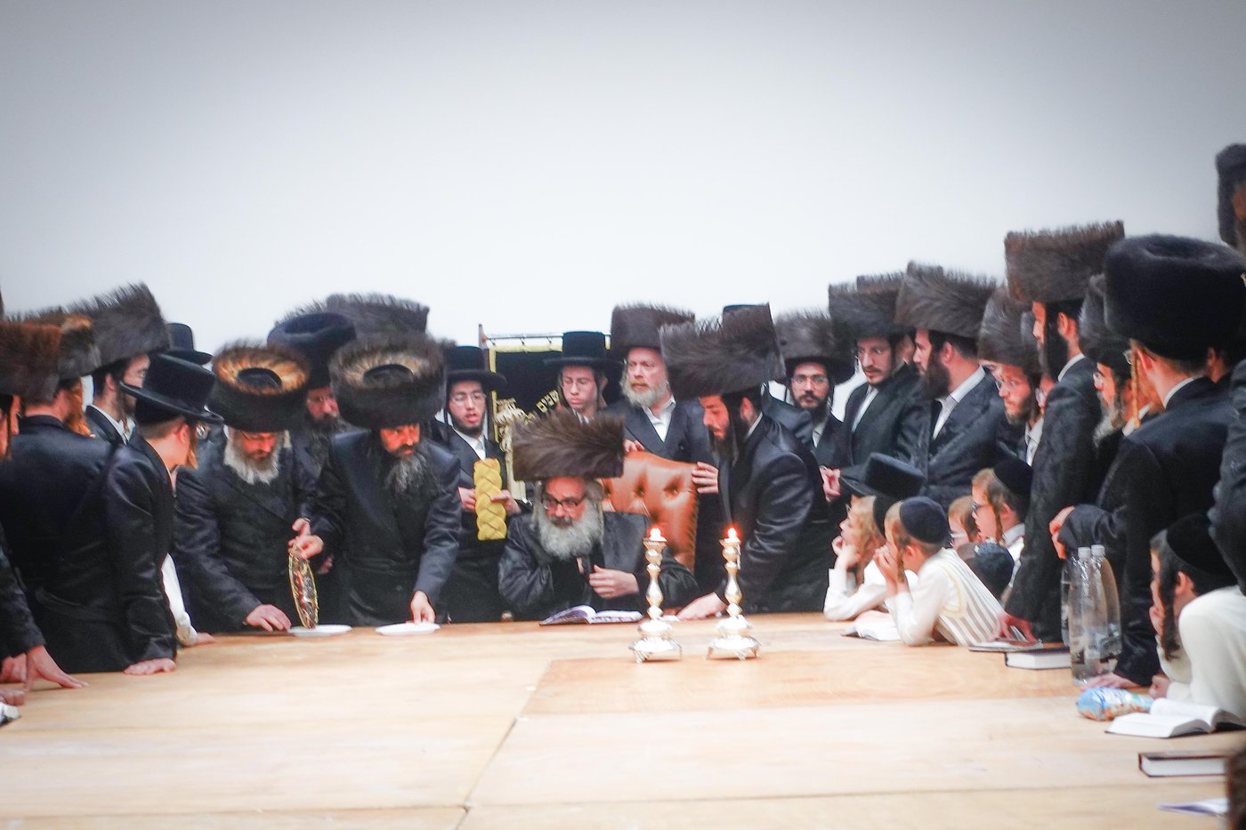 האדמו"ר מויז'ניץ בית שמש בעמנואל
