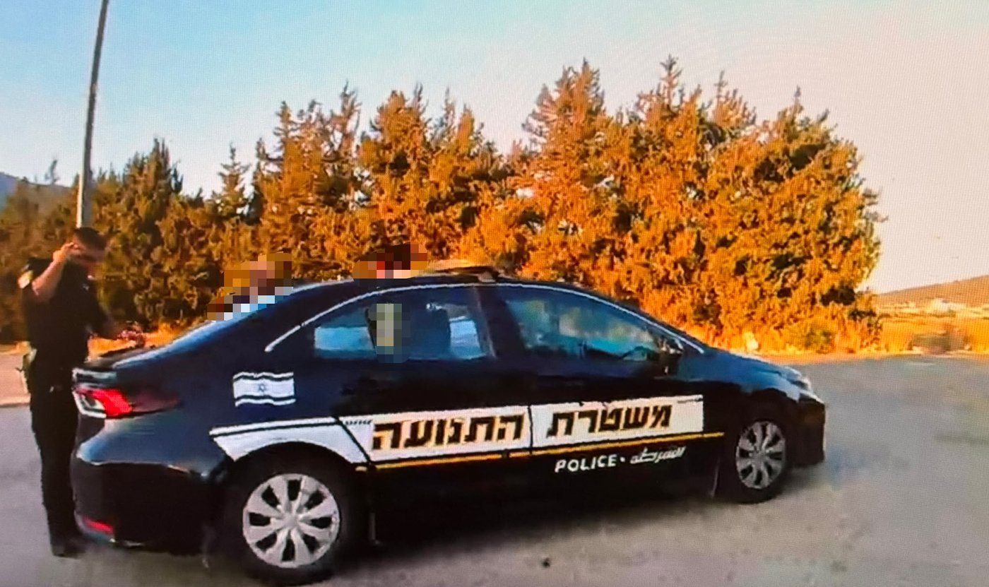 אב מכרמיאל לימד את בתו לנהוג – כך הניסוי הסתיים