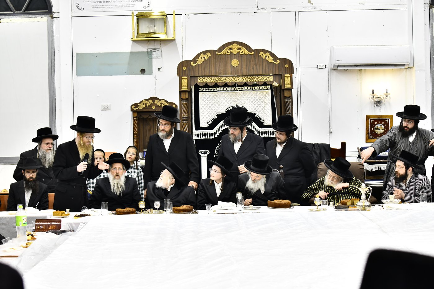 שמחת בית תולדות אברהם יצחק - לעלוב 