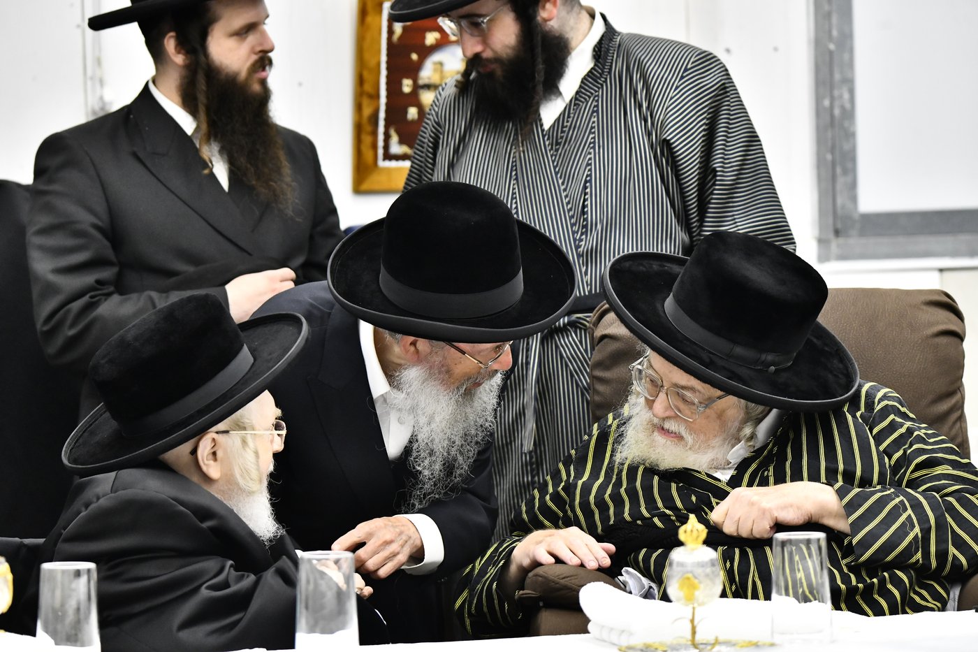 שמחת בית תולדות אברהם יצחק - לעלוב 