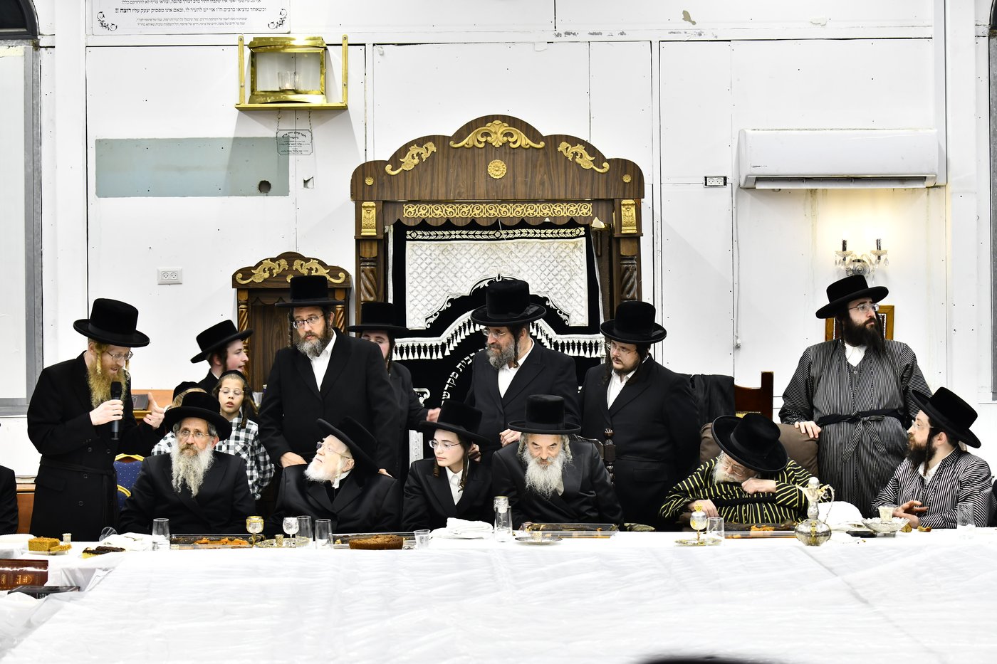 שמחת בית תולדות אברהם יצחק - לעלוב 