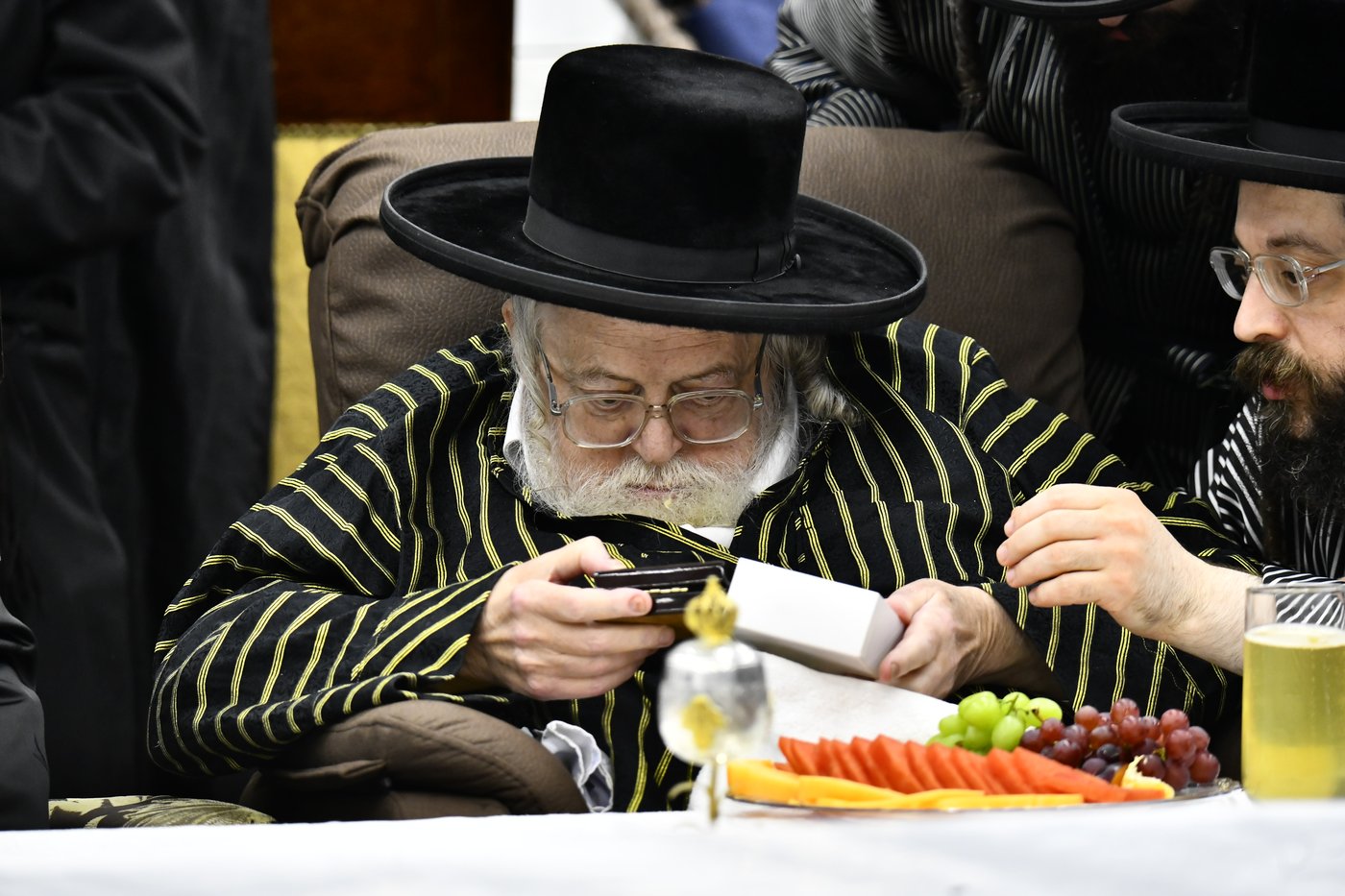 שמחת בית תולדות אברהם יצחק - לעלוב 