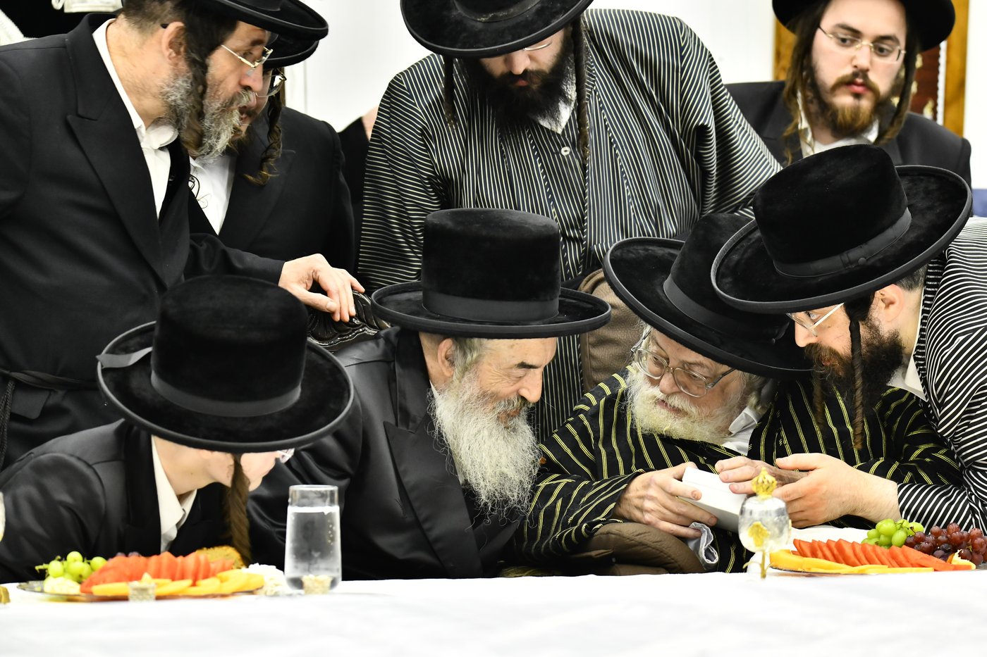 שמחת בית תולדות אברהם יצחק - לעלוב 