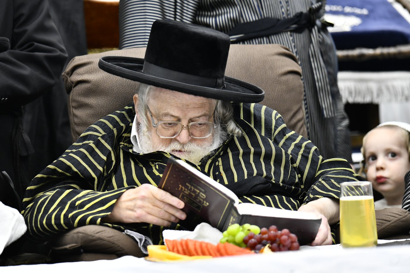 שמחת בית תולדות אברהם יצחק - לעלוב 