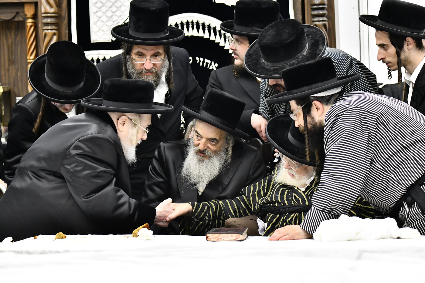 שמחת בית תולדות אברהם יצחק - לעלוב 