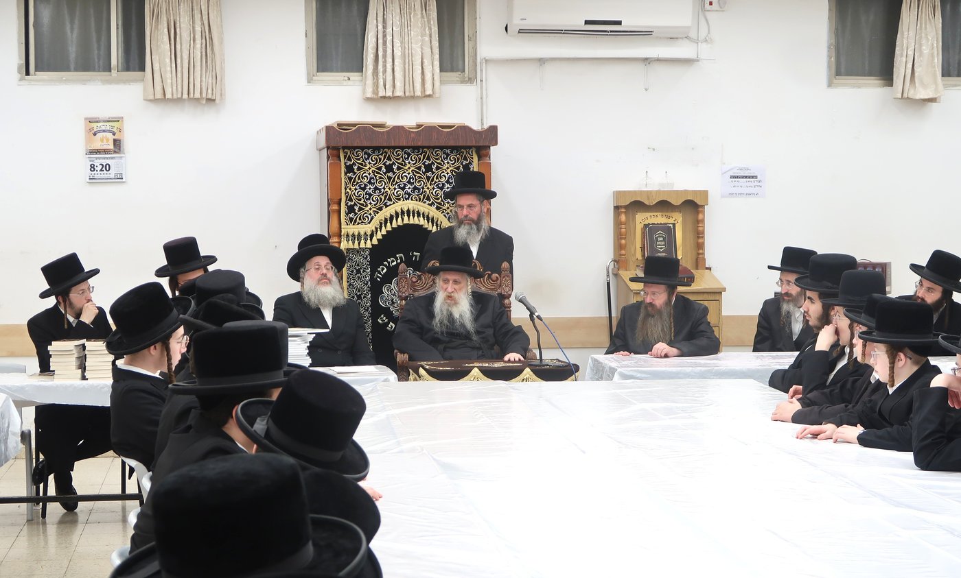 יא"צ של הגרא"מ רוטנר זצ"ל אצל חתנו האדמו"ר מטשארנאביל