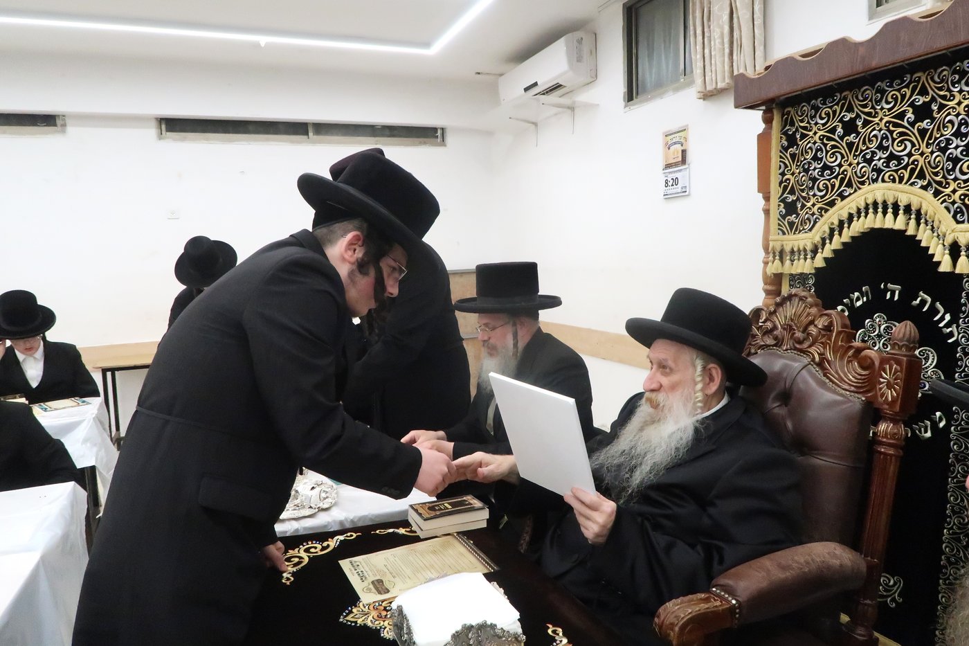 יא"צ של הגרא"מ רוטנר זצ"ל אצל חתנו האדמו"ר מטשארנאביל