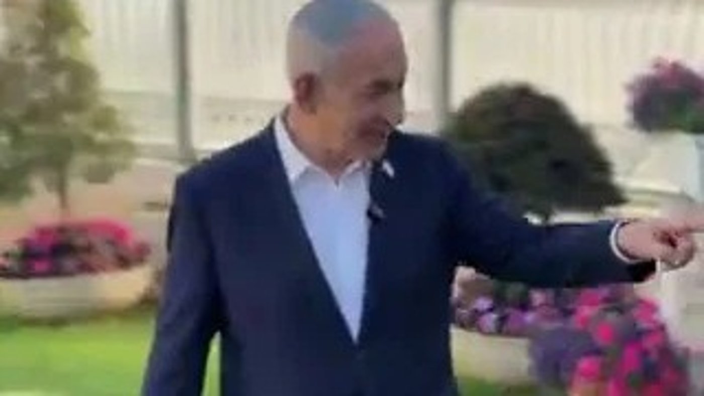 "תראה איזה עציץ יפה": כך נתניהו מגיב ותוקף את איזנקוט