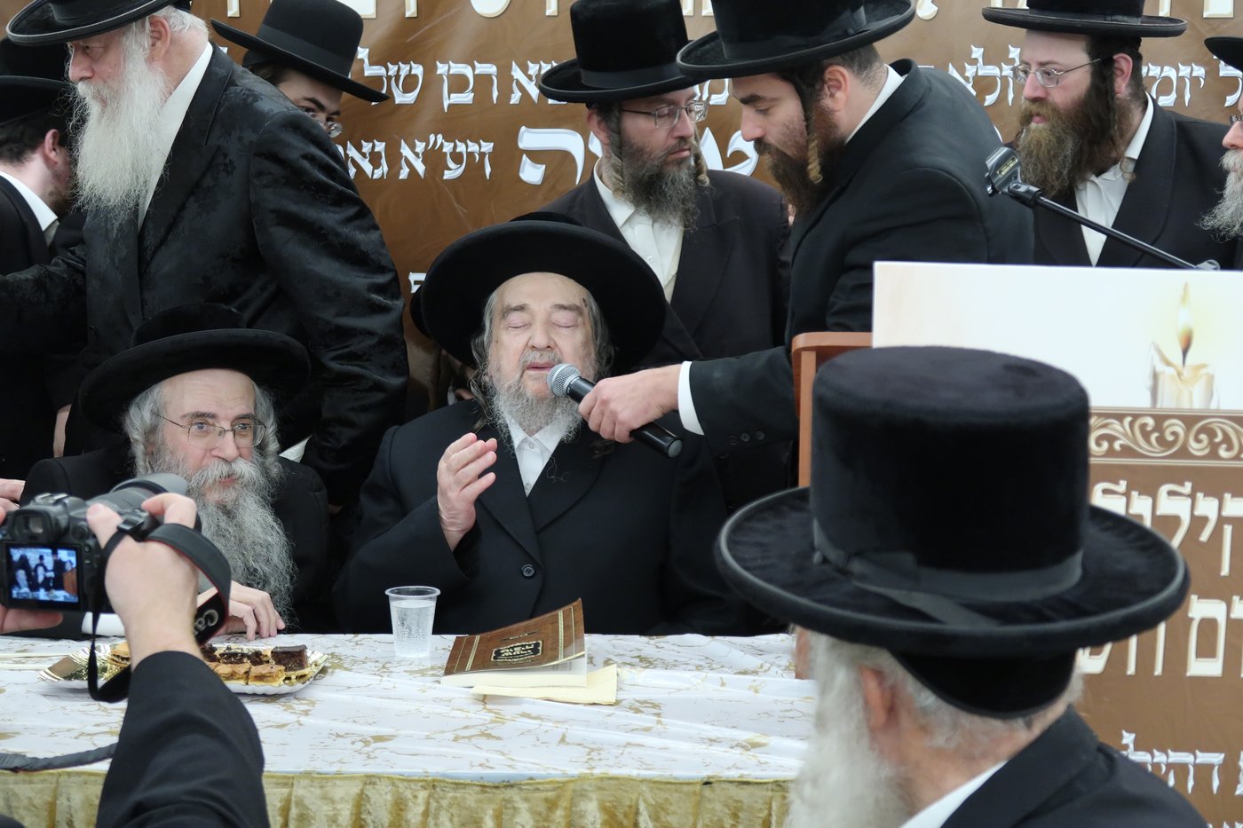 הגרי"מ שכטר בהילולת השערי טוביה