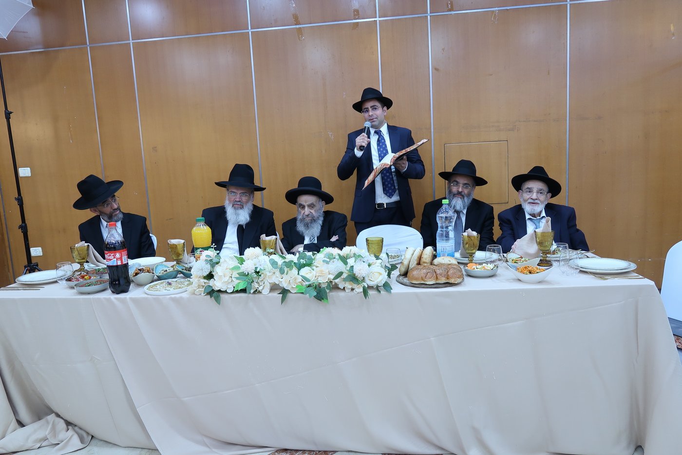 שמחת אירוסי נכד הגר"מ צדקה