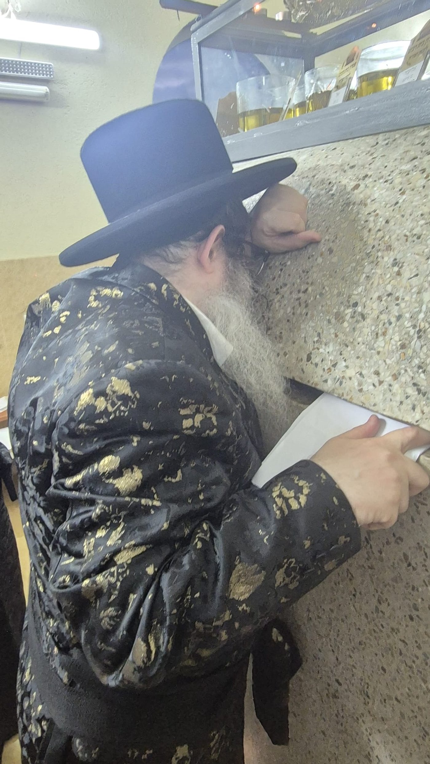 האדמו"ר מנדבורנה אלעד במסע תשעת הימים