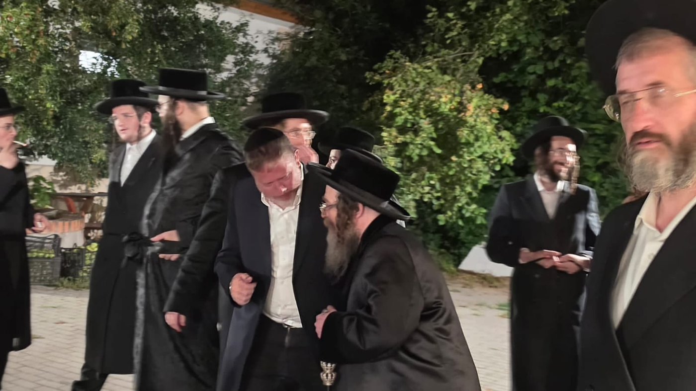 האדמו"ר מקרעטשניף סיגעט במסע תשעת הימים