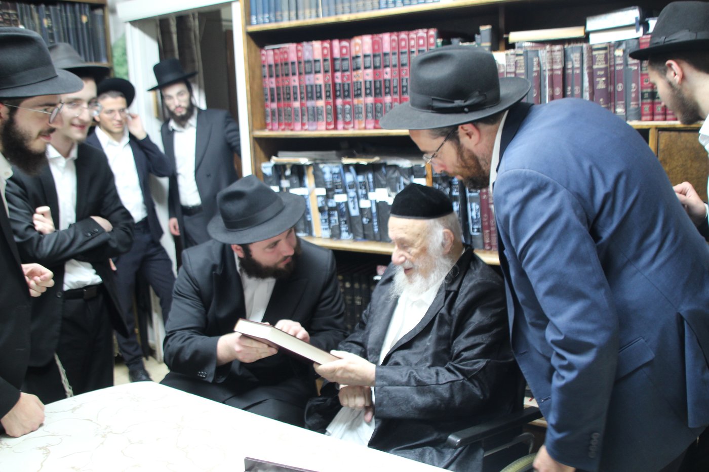 תלמידי תומכי תמימים בבתי גדולי ישראל