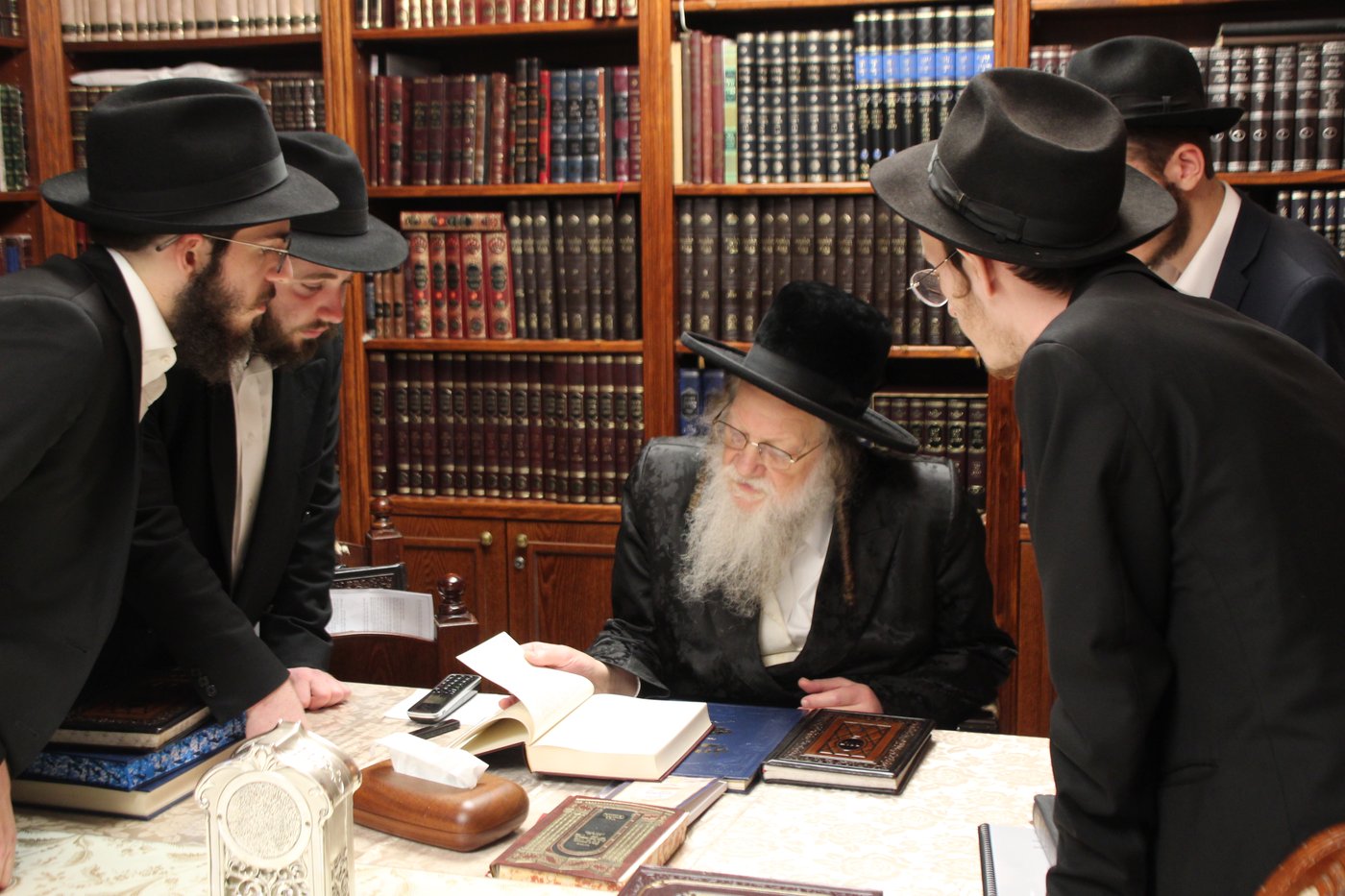 תלמידי תומכי תמימים בבתי גדולי ישראל