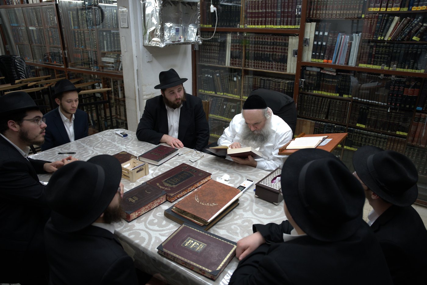תלמידי תומכי תמימים בבתי גדולי ישראל