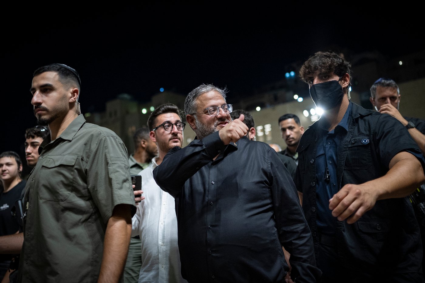 ליל תשעה באב בכותל המערבי