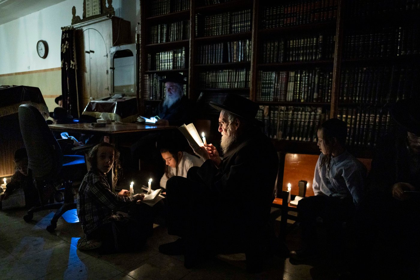 ליל תשעה באב בשכונת 'מאה שערים'
