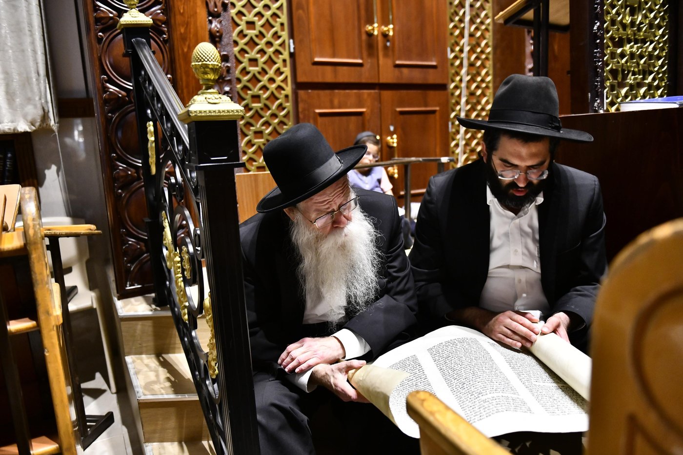 הגרמ"ה הירש והגר"ש זקס בליל תשעה באב
