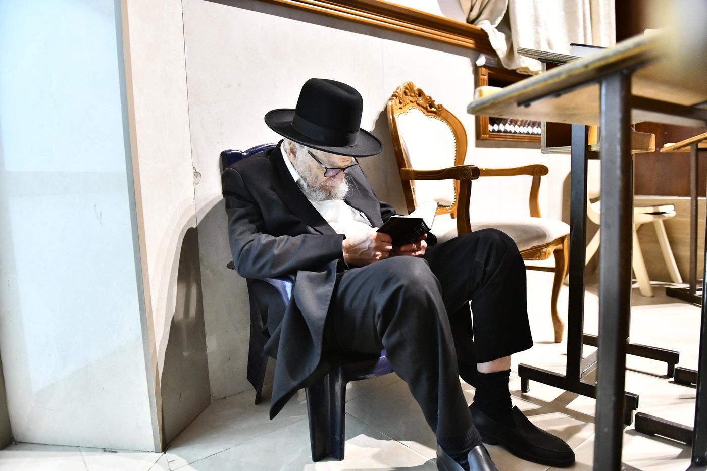 הגרמ"ה הירש והגר"ש זקס בליל תשעה באב
