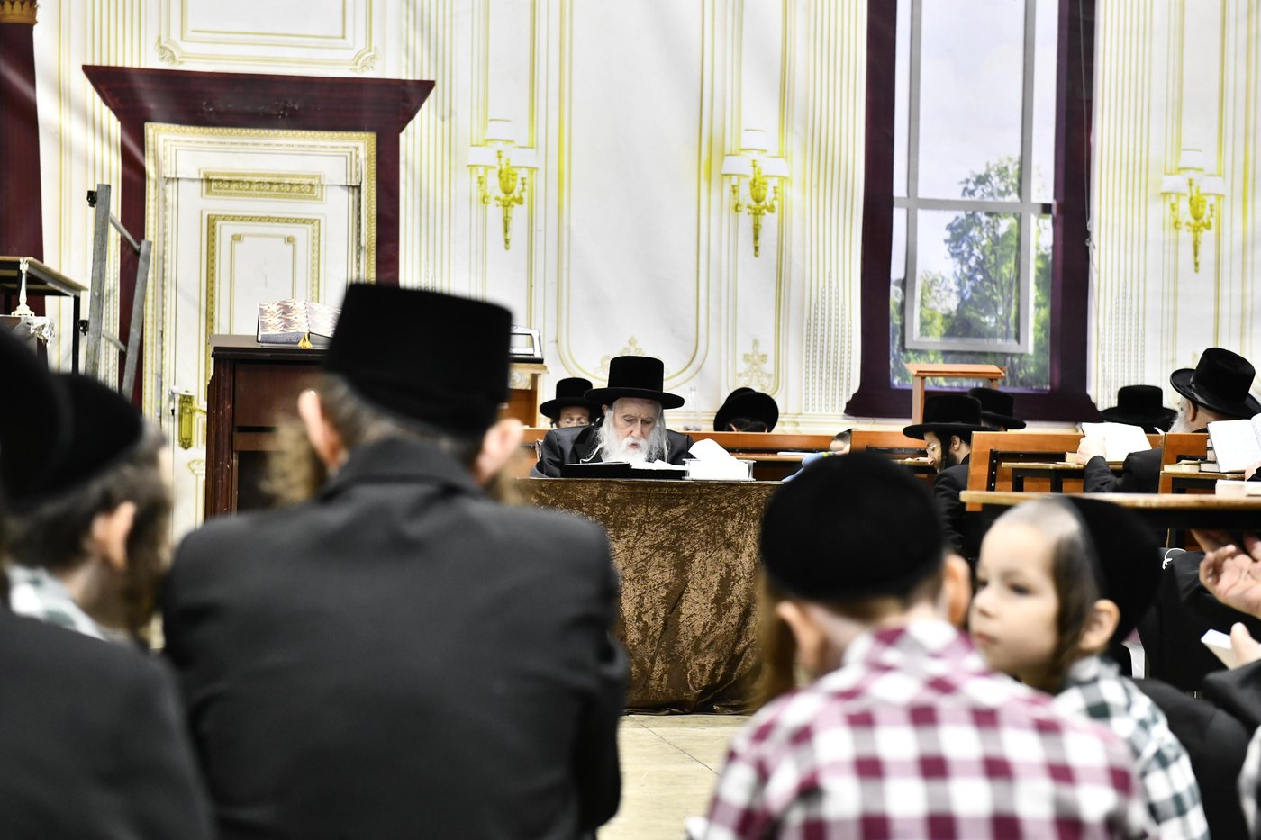 אדמו"ר ממחנובקא בעלזא בליל תשעה באב
