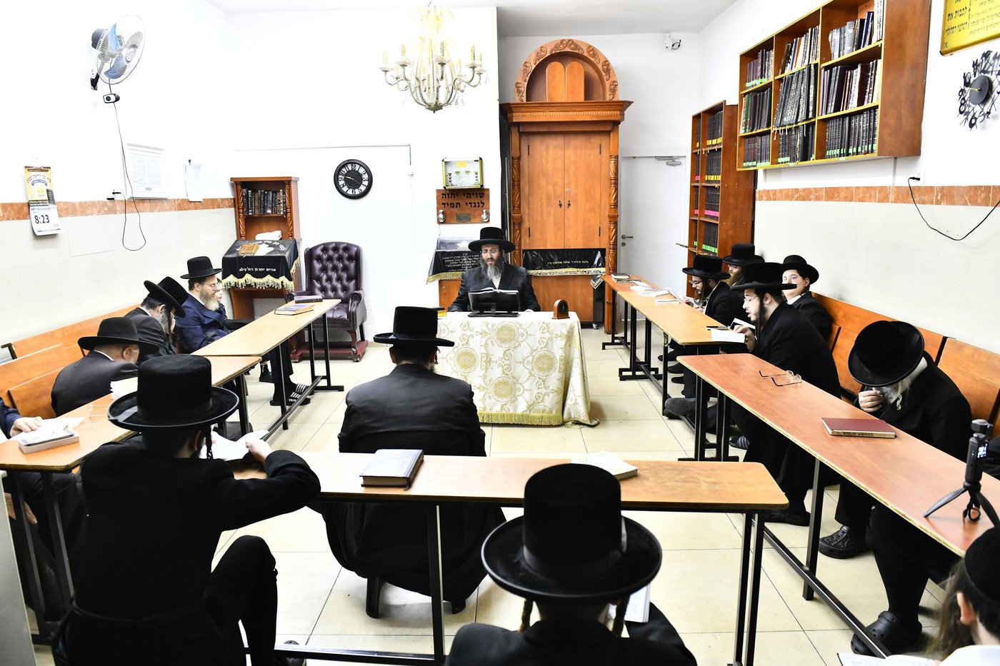 האדמו"ר מספינקא רמת אהרן בליל תשעה באב